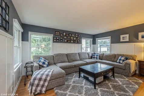 320 North Stone Avenue La Grange Park IL 60526