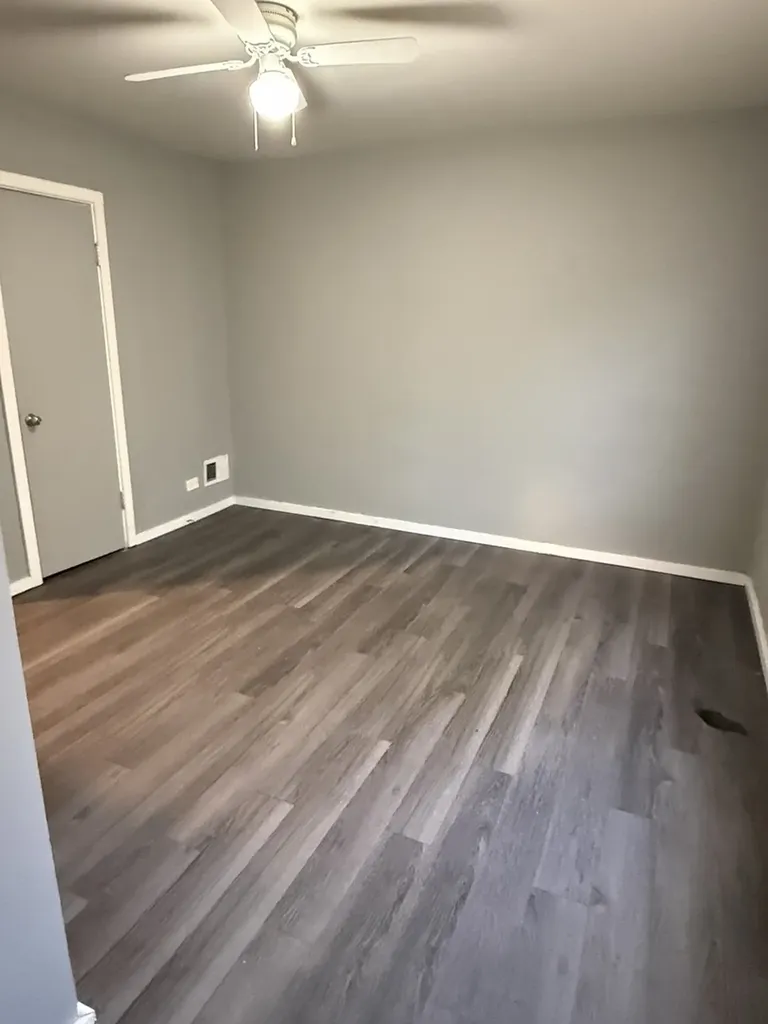 2448 East 74th Street Chicago IL 60649