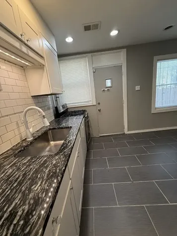 2448 East 74th Street Chicago IL 60649