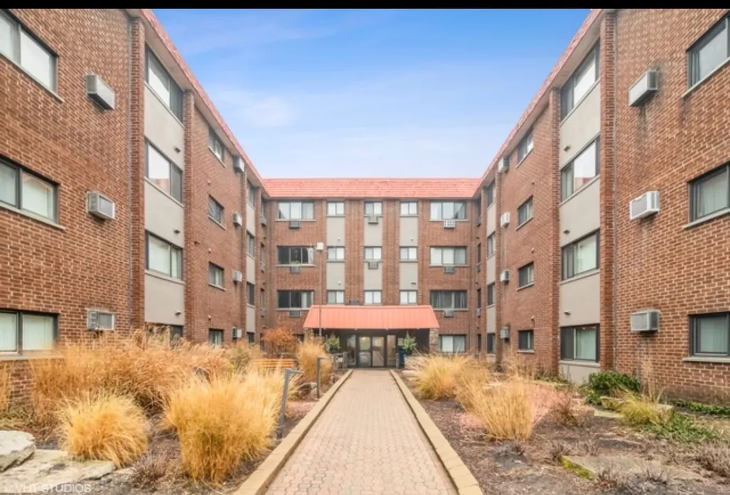 1919 South Wolf Road Hillside IL 60162