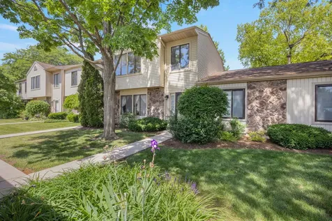 1626 Vermont Drive Elk Grove Village IL 60007