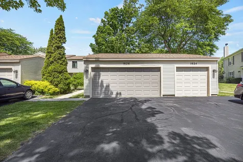1626 Vermont Drive Elk Grove Village IL 60007