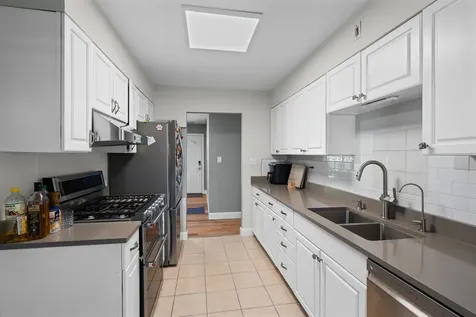 1011 Beverly Drive Wheeling IL 60090