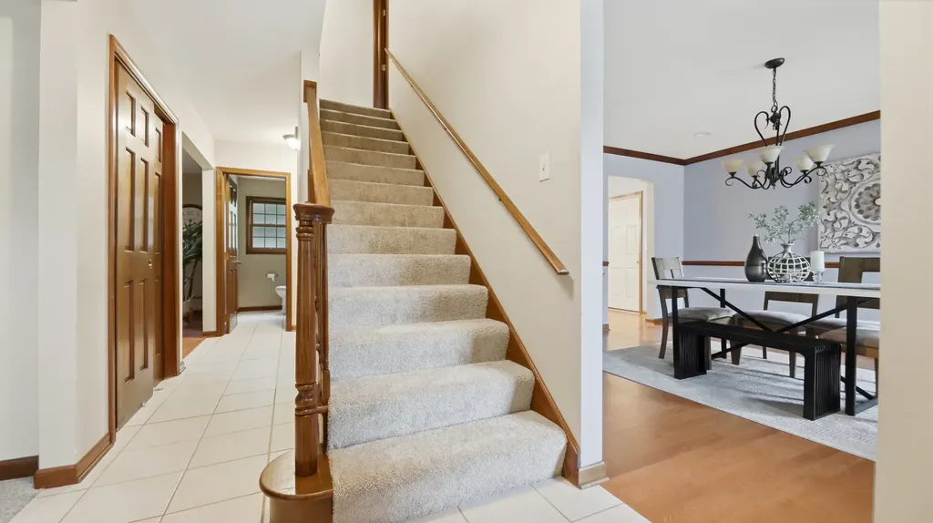 2418 Flambeau Drive Naperville IL 60564