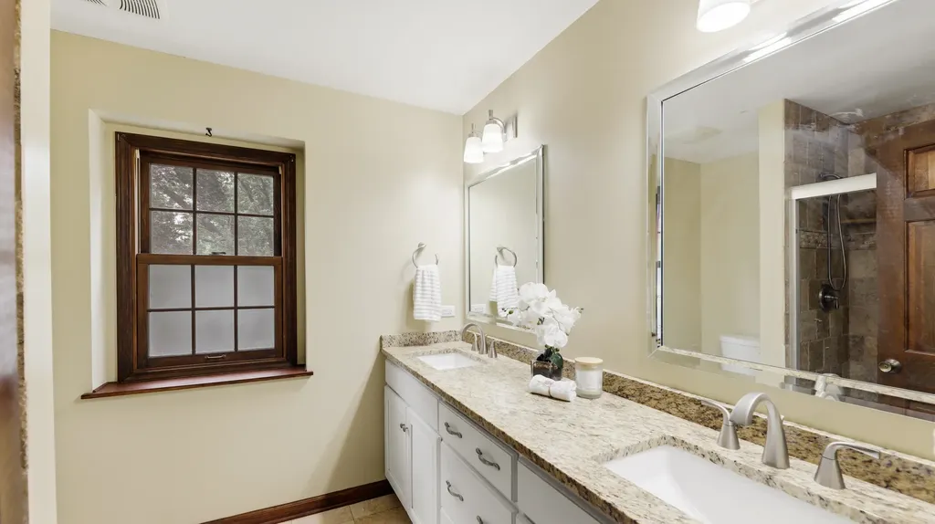 2418 Flambeau Drive Naperville IL 60564