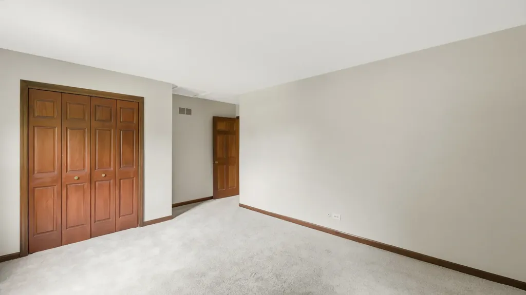 2418 Flambeau Drive Naperville IL 60564