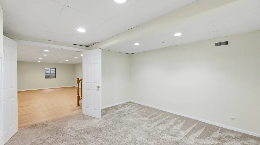 2418 Flambeau Drive Naperville IL 60564