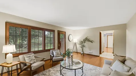 2418 Flambeau Drive Naperville IL 60564
