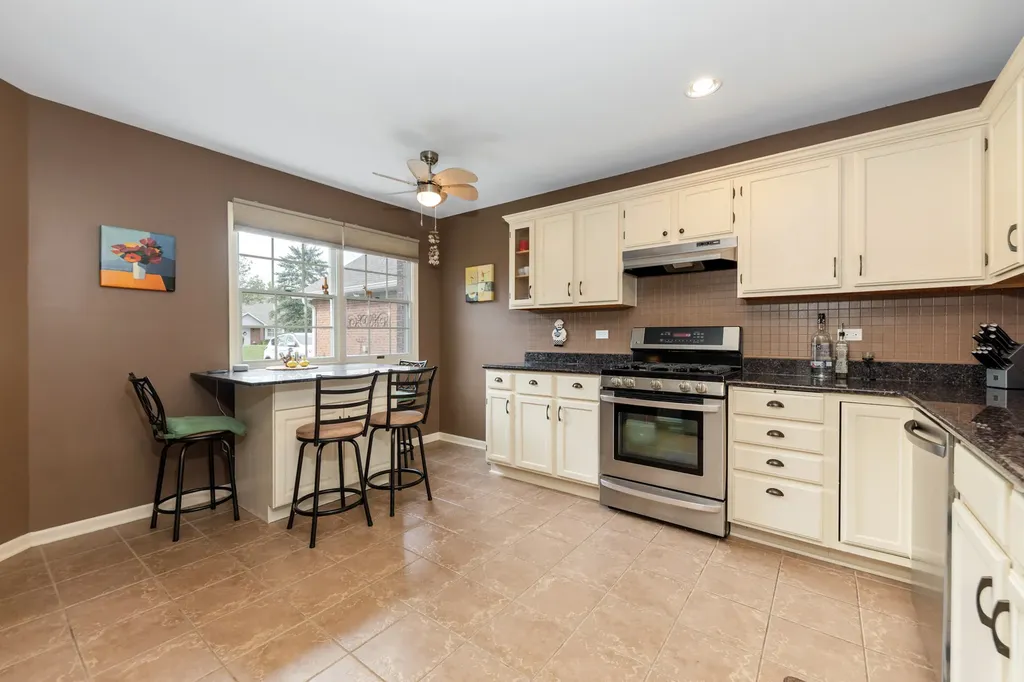 2845 Water Tower Lane Darien IL 60561