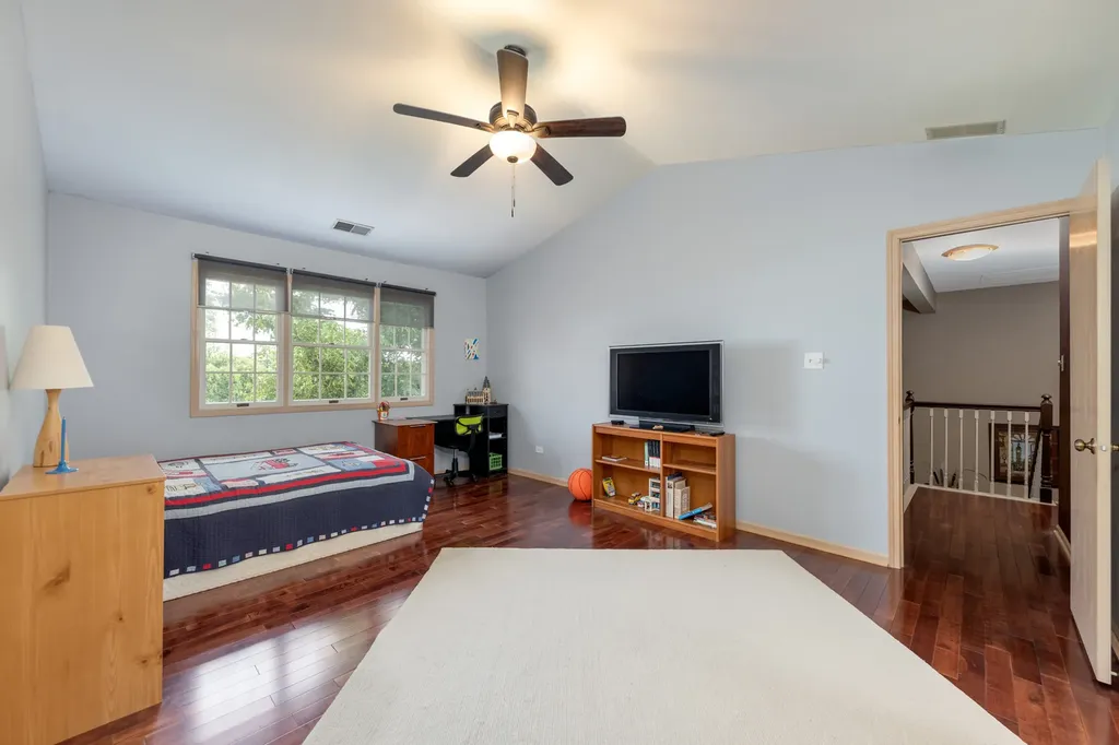 2845 Water Tower Lane Darien IL 60561