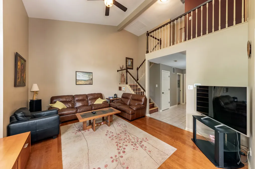 2845 Water Tower Lane Darien IL 60561
