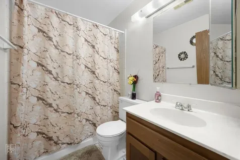 156 West Golf Road Libertyville IL 60048