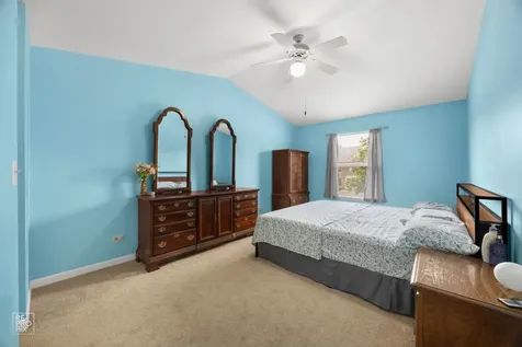 156 West Golf Road Libertyville IL 60048