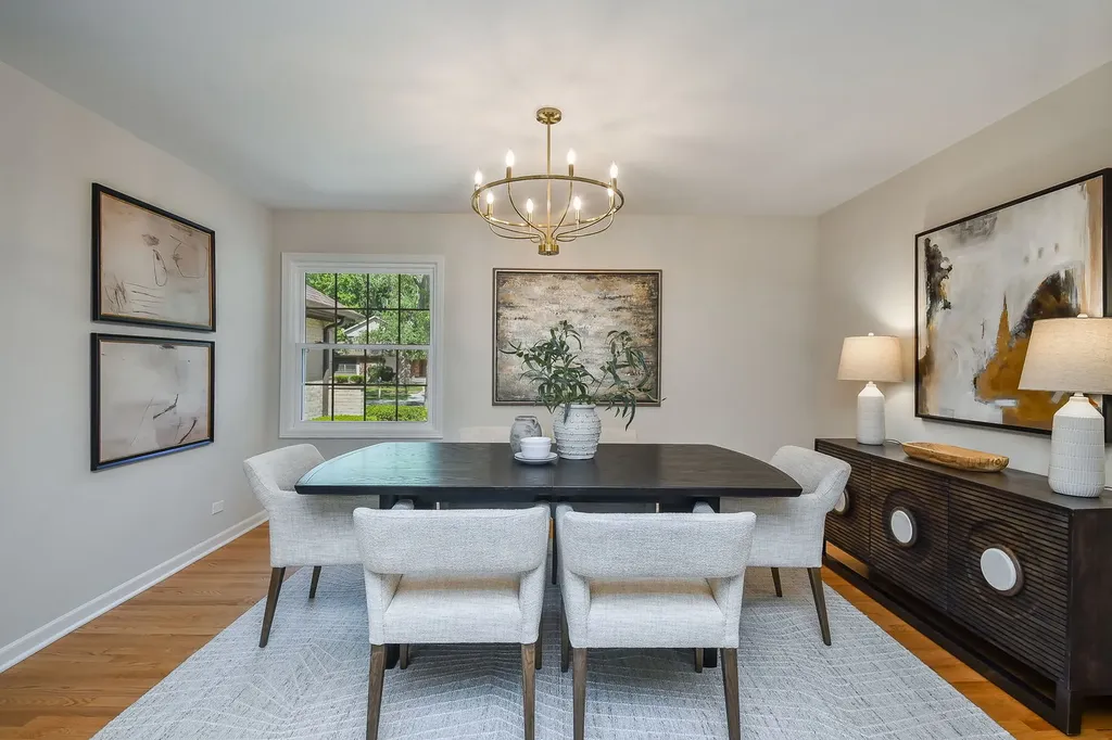 541 Williamsburg Road Glen Ellyn IL 60137