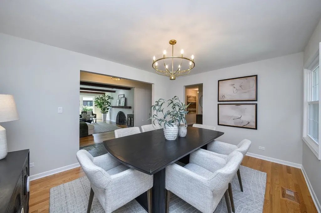 541 Williamsburg Road Glen Ellyn IL 60137