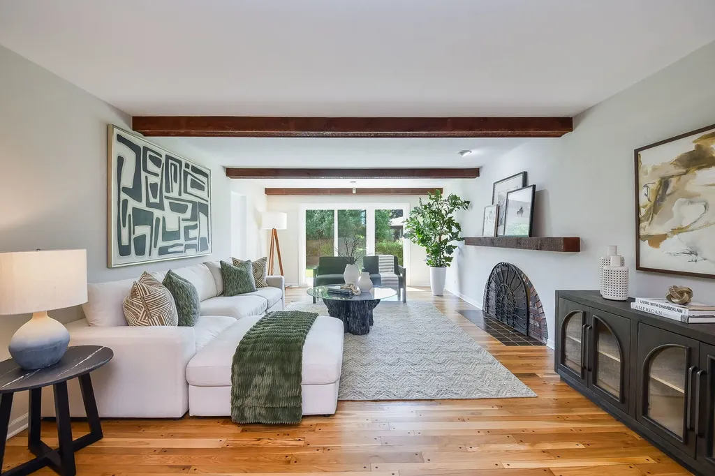 541 Williamsburg Road Glen Ellyn IL 60137
