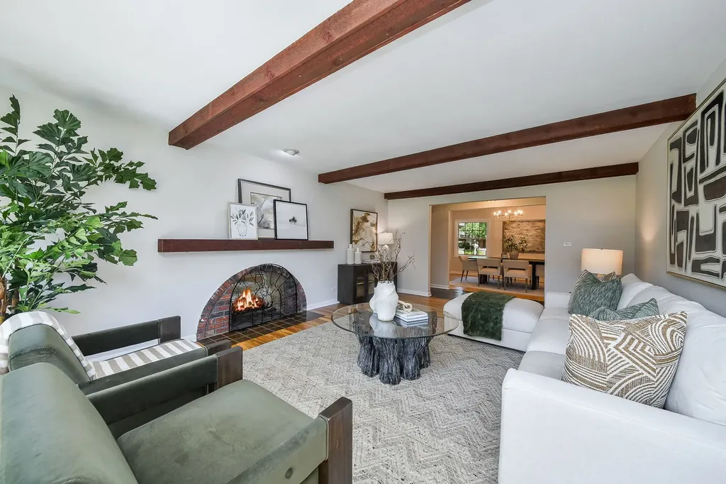 541 Williamsburg Road Glen Ellyn IL 60137