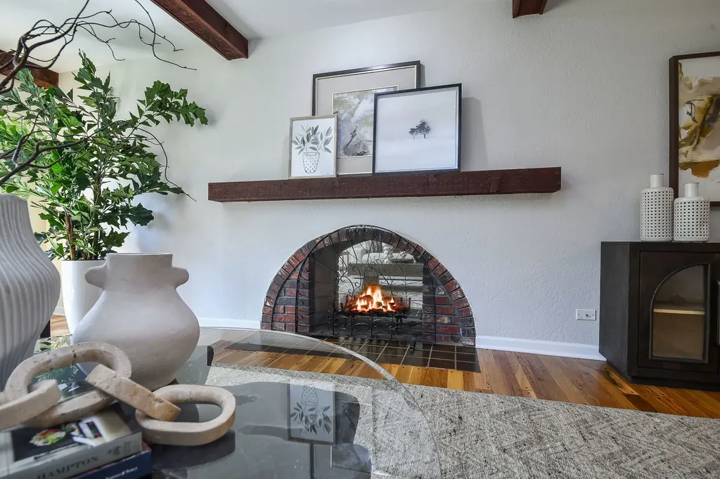 541 Williamsburg Road Glen Ellyn IL 60137