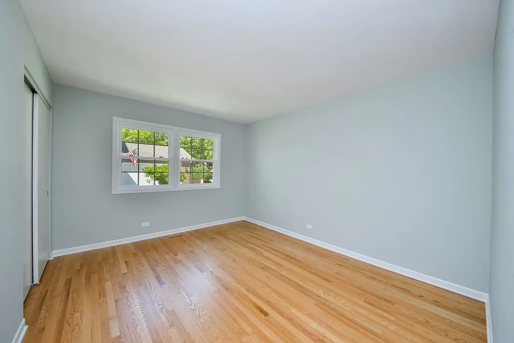 541 Williamsburg Road Glen Ellyn IL 60137