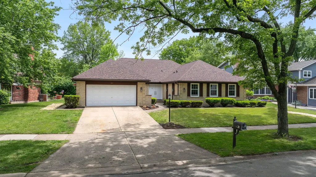 541 Williamsburg Road Glen Ellyn IL 60137