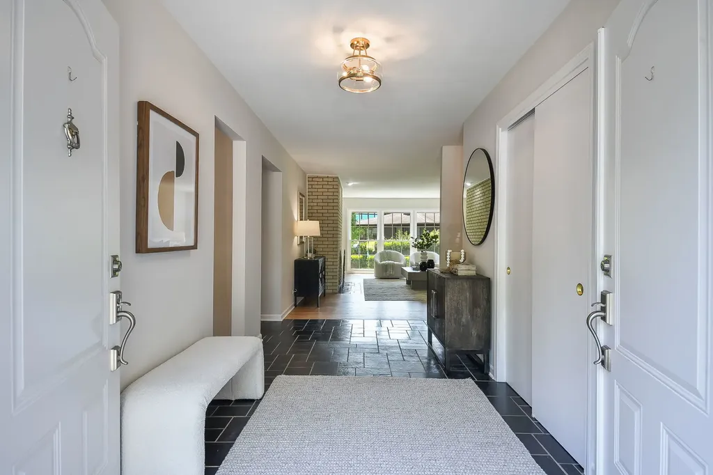 541 Williamsburg Road Glen Ellyn IL 60137