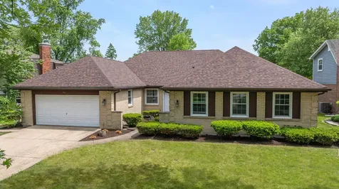 541 Williamsburg Road Glen Ellyn IL 60137