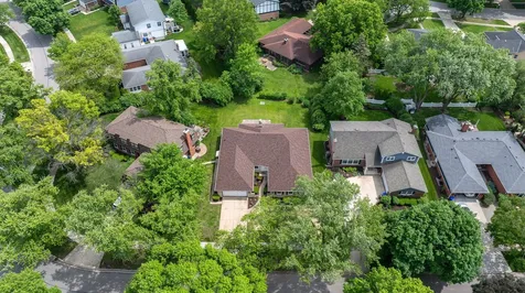 541 Williamsburg Road Glen Ellyn IL 60137
