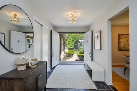541 Williamsburg Road Glen Ellyn IL 60137