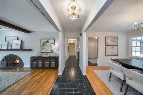 541 Williamsburg Road Glen Ellyn IL 60137
