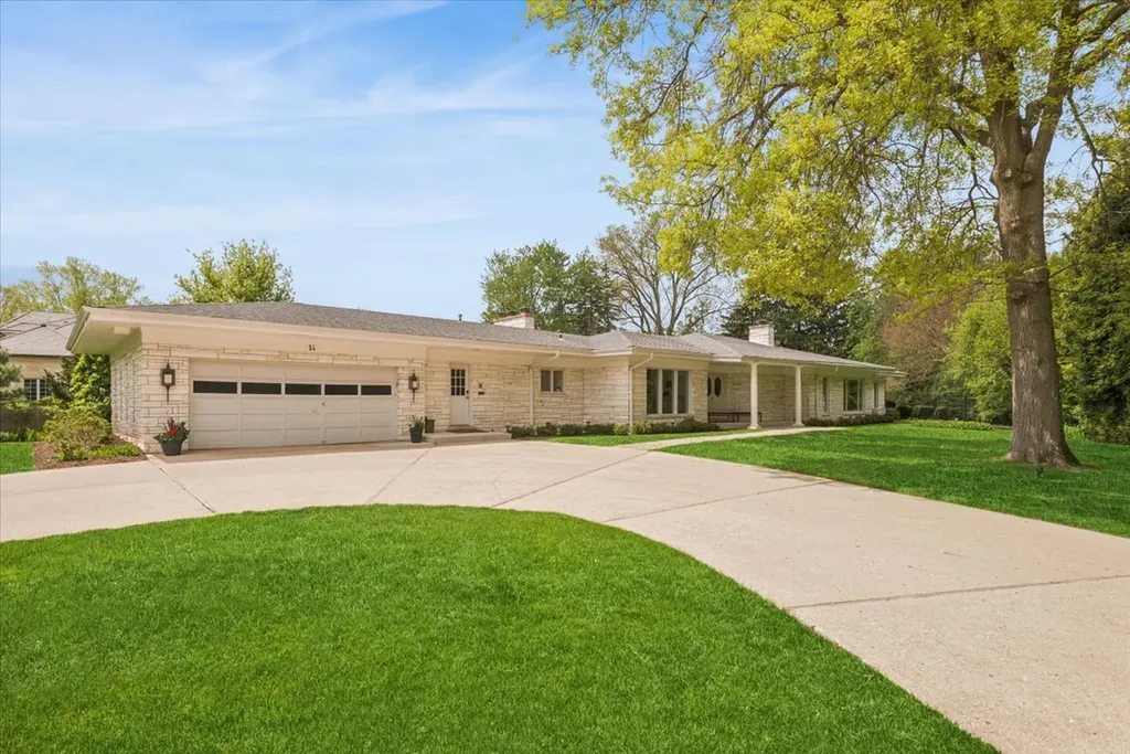 14 Winfield Circle Northfield IL 60093