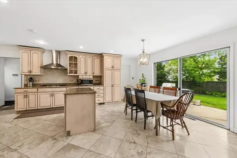 14 Winfield Circle Northfield IL 60093