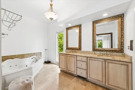 14 Winfield Circle Northfield IL 60093