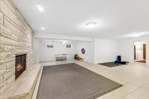 14 Winfield Circle Northfield IL 60093