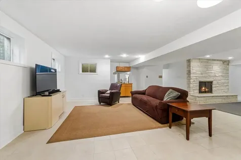14 Winfield Circle Northfield IL 60093