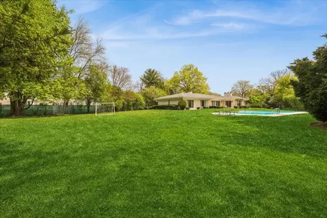 14 Winfield Circle Northfield IL 60093