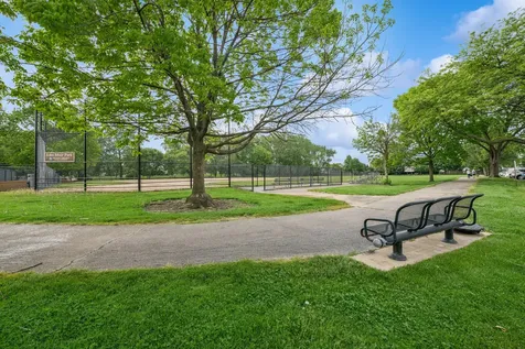 1165 Pleasant Run Drive Wheeling IL 60090