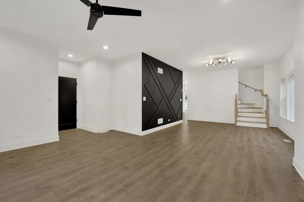1122 North Latrobe Avenue Chicago IL 60651