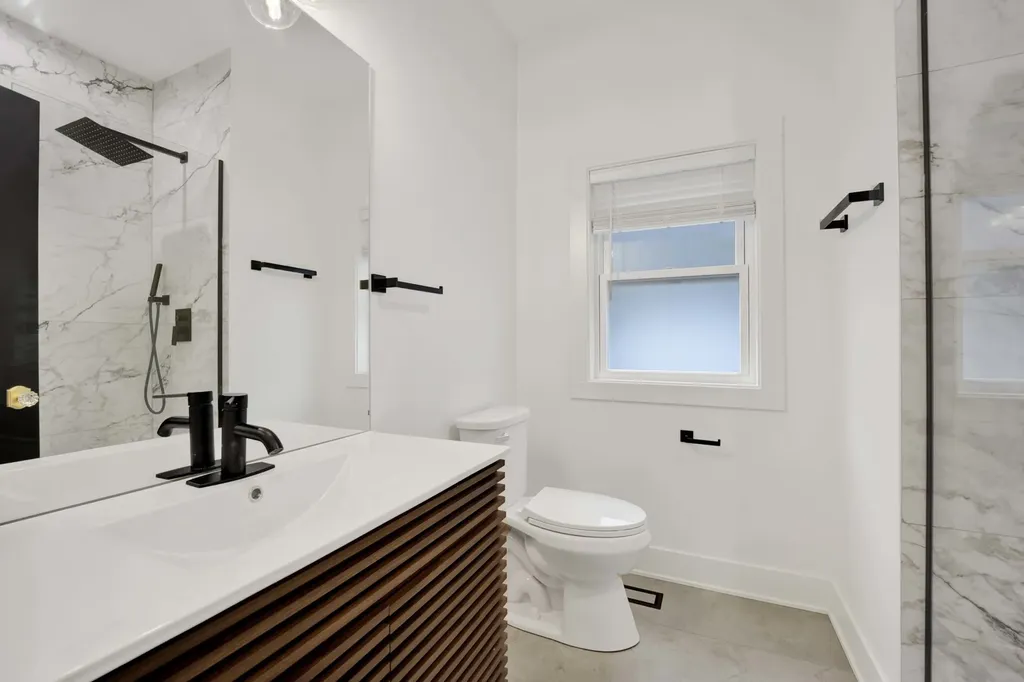 1122 North Latrobe Avenue Chicago IL 60651