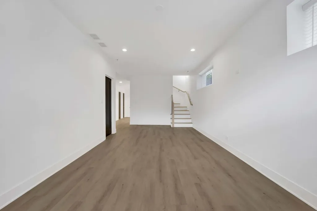 1122 North Latrobe Avenue Chicago IL 60651