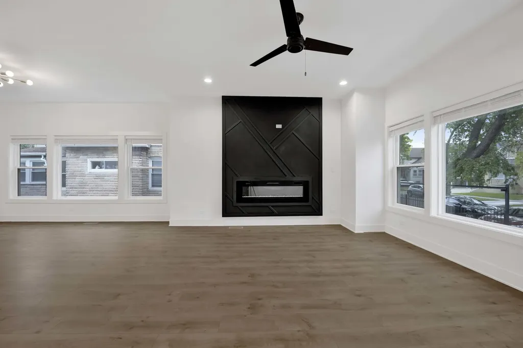 1122 North Latrobe Avenue Chicago IL 60651