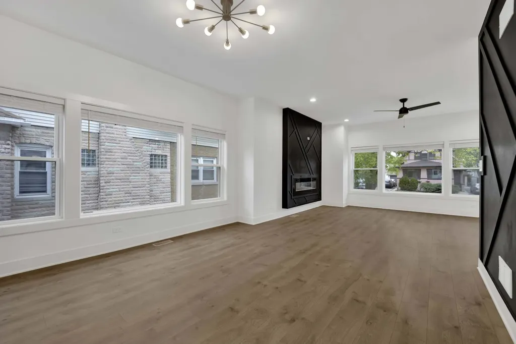 1122 North Latrobe Avenue Chicago IL 60651