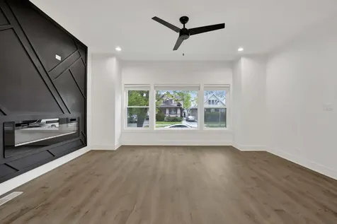1122 North Latrobe Avenue Chicago IL 60651