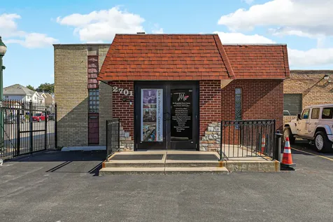 2701 West 87th Street Evergreen Park IL 60805