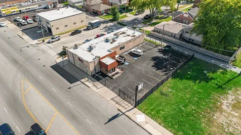 2701 West 87th Street Evergreen Park IL 60805