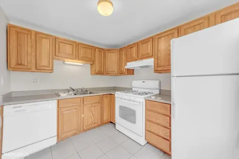 2 Dennis Court Schaumburg IL 60193