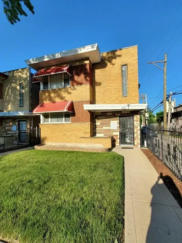 8647 South Drexel Avenue Chicago IL 60619