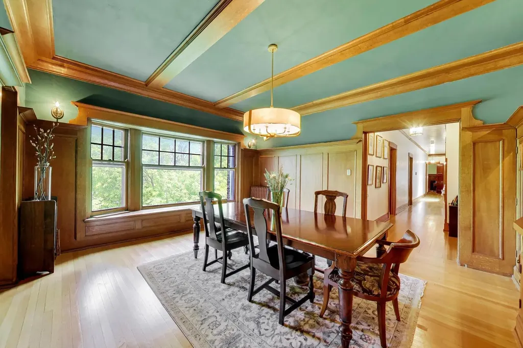 5036 South Drexel Boulevard Chicago IL 60615