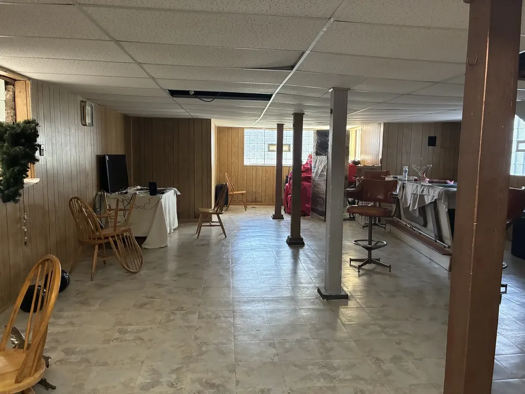 7340 South Crandon Avenue Chicago IL 60649