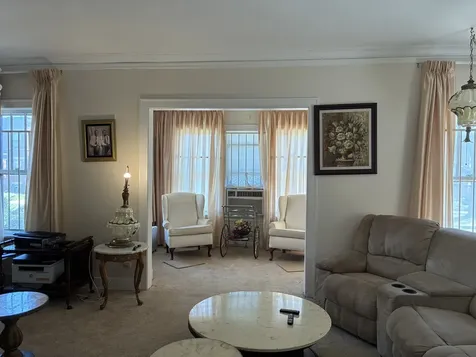 7340 South Crandon Avenue Chicago IL 60649