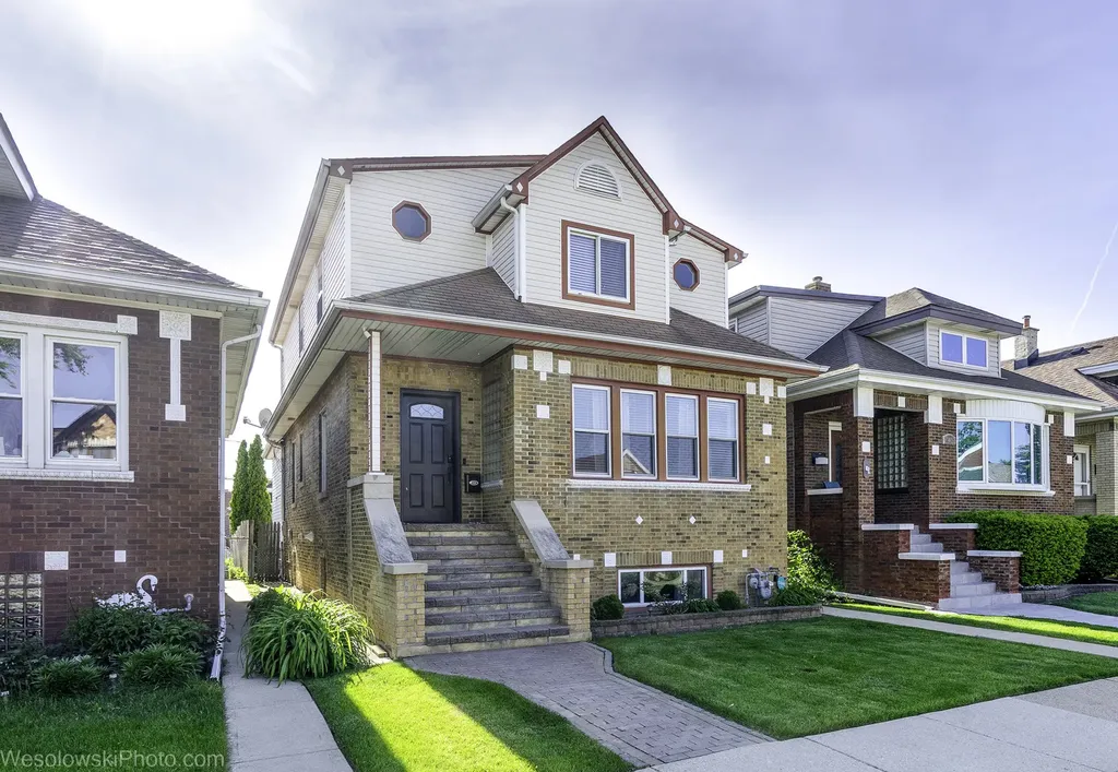 3024 North 76th Avenue Elmwood Park IL 60707